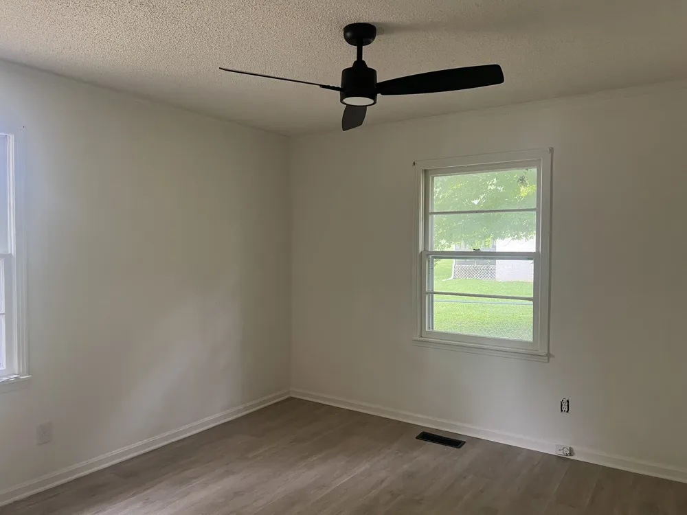 372 Main St S Brush Creek, TN 38547