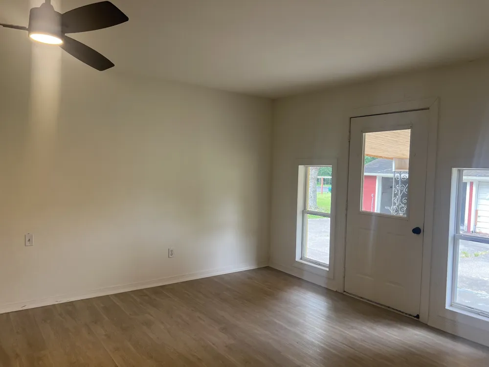 372 Main St S Brush Creek, TN 38547