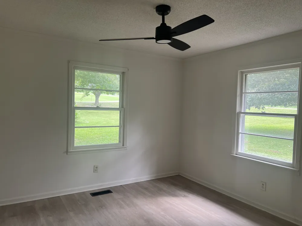 372 Main St S Brush Creek, TN 38547