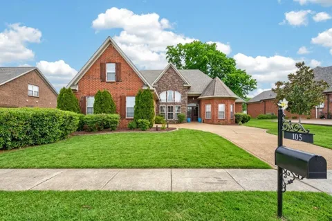 105 Sagamore Trce
