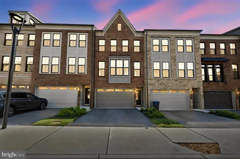 5179 RIDGEVIEW RETREAT DRIVE