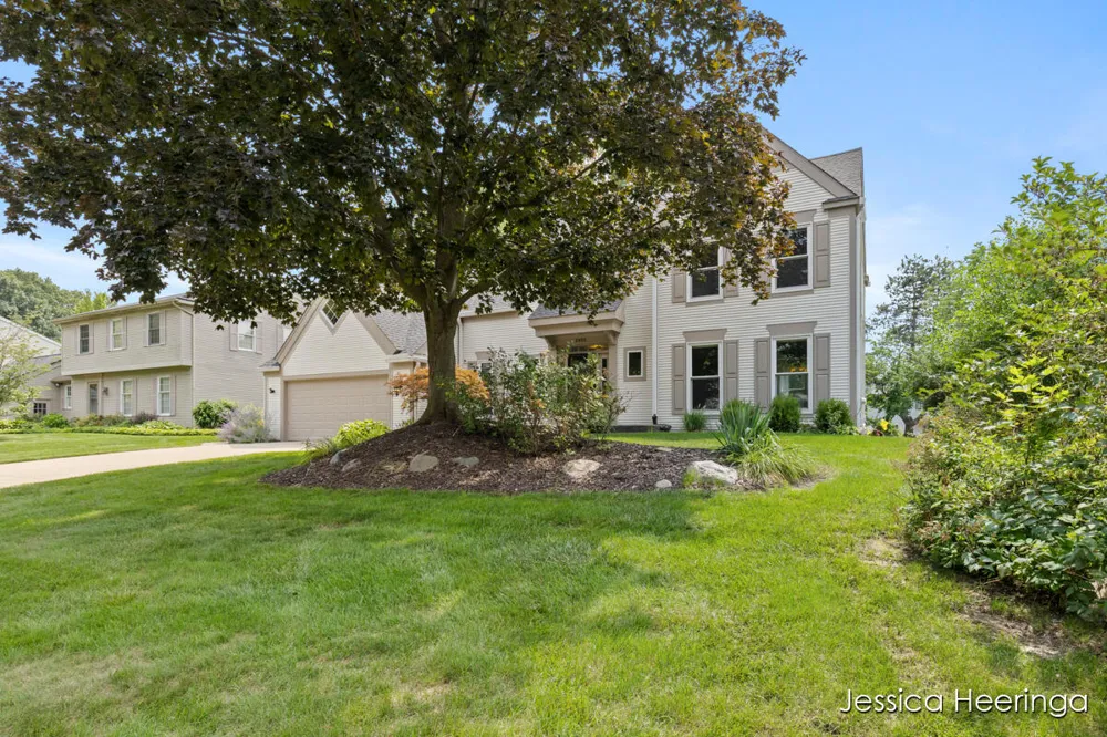 2856 Alger Street SE Grand Rapids, MI 49546