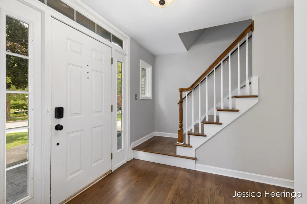 2856 Alger Street SE Grand Rapids, MI 49546