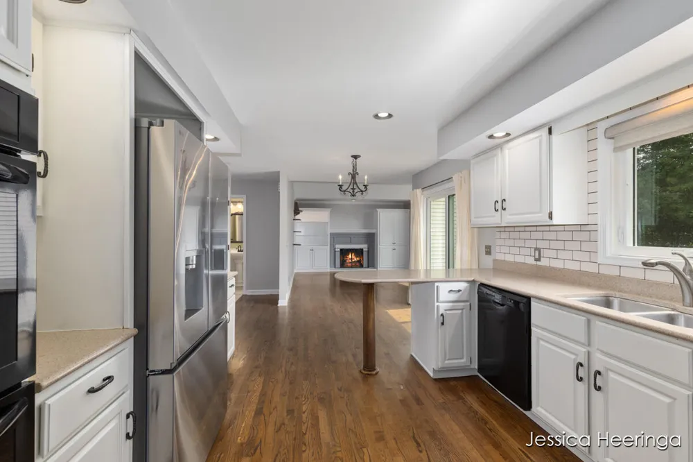 2856 Alger Street SE Grand Rapids, MI 49546