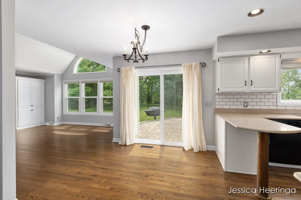 2856 Alger Street SE Grand Rapids, MI 49546