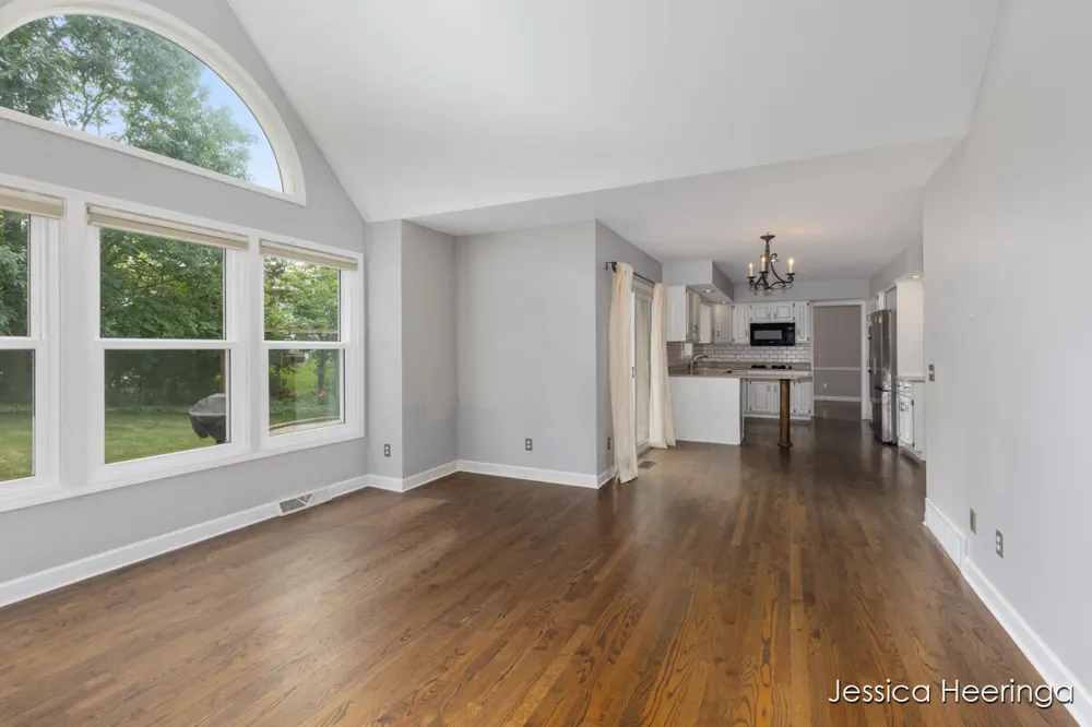 2856 Alger Street SE Grand Rapids, MI 49546