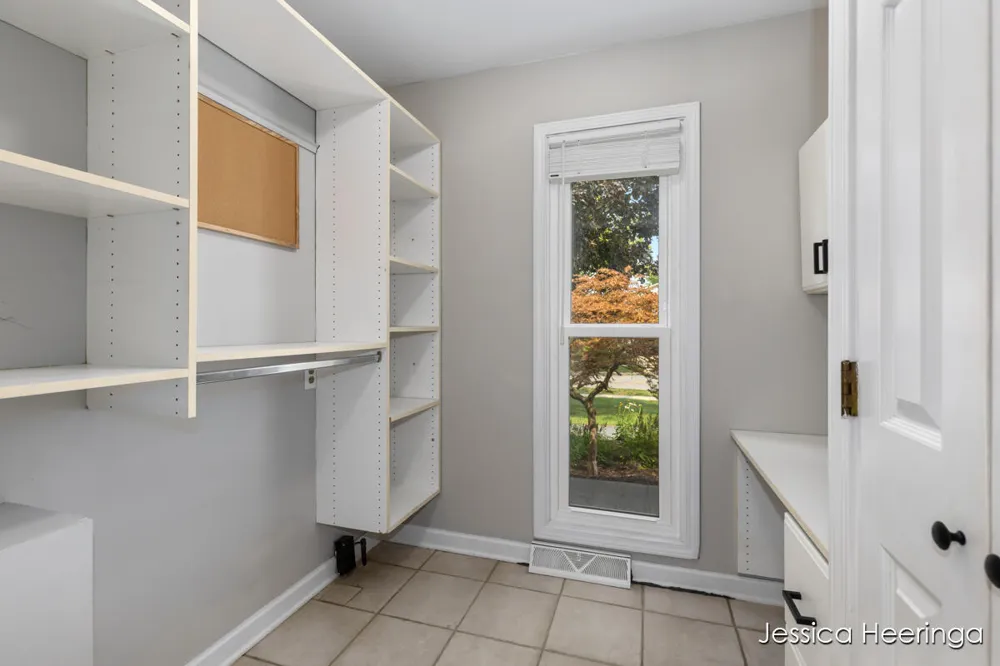 2856 Alger Street SE Grand Rapids, MI 49546