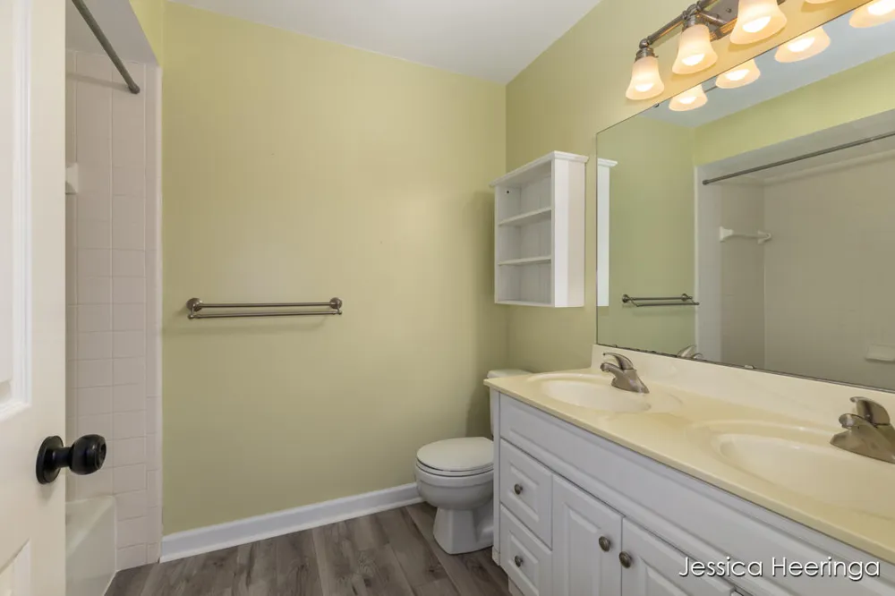 2856 Alger Street SE Grand Rapids, MI 49546