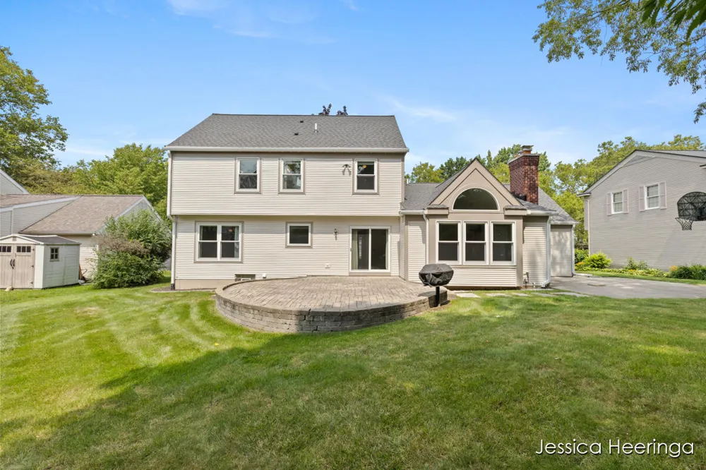 2856 Alger Street SE Grand Rapids, MI 49546
