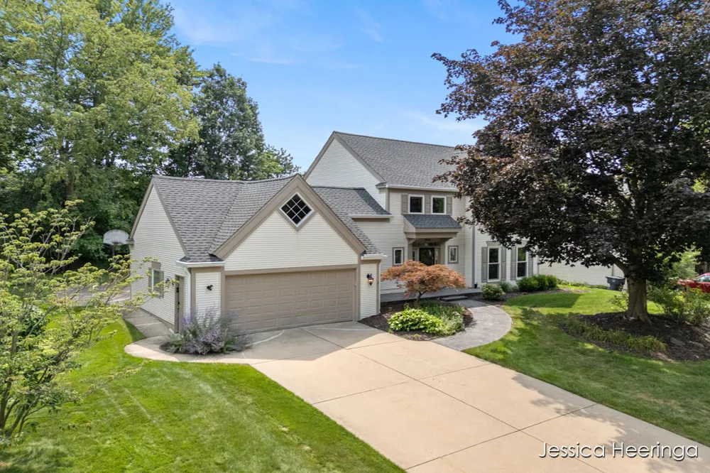 2856 Alger Street SE Grand Rapids, MI 49546