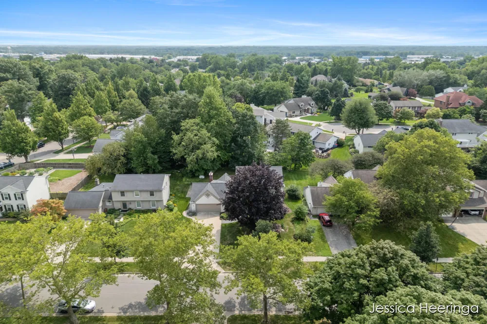 2856 Alger Street SE Grand Rapids, MI 49546