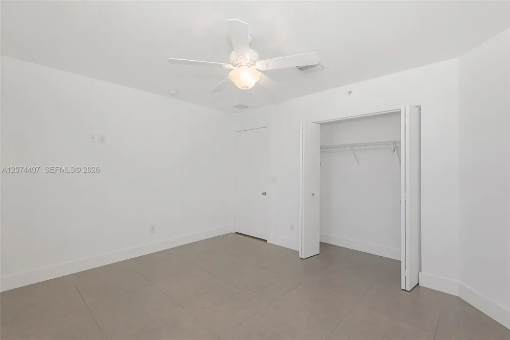 555 E Dania Beach Blvd #9 Dania Beach, FL 33004