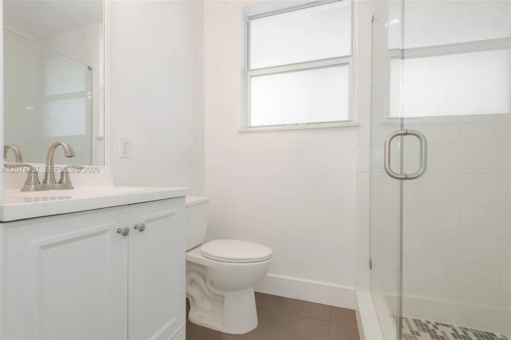 555 E Dania Beach Blvd #9 Dania Beach, FL 33004