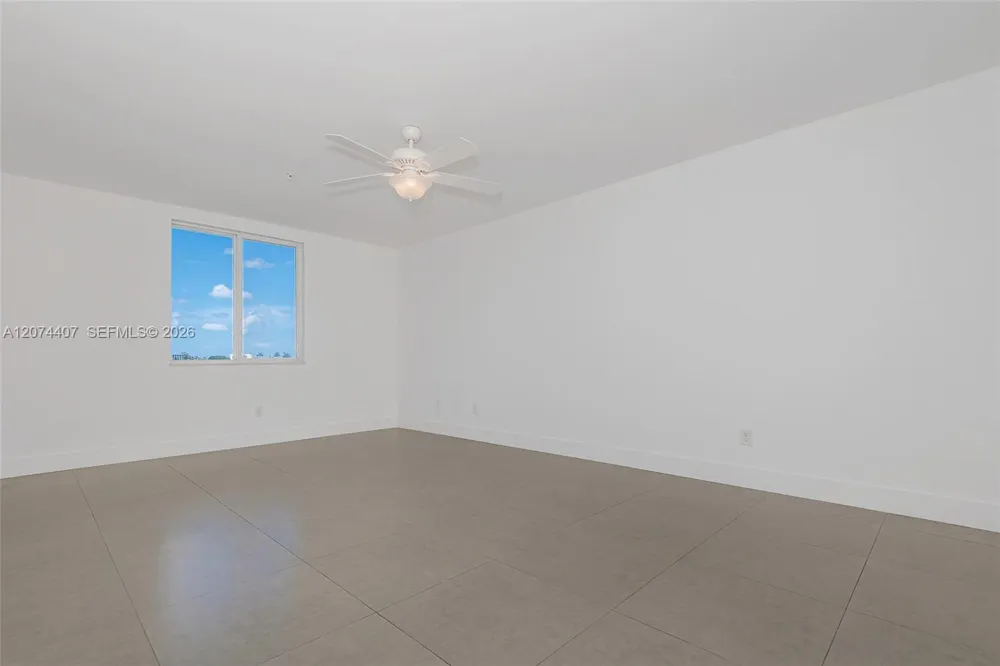 555 E Dania Beach Blvd #9 Dania Beach, FL 33004