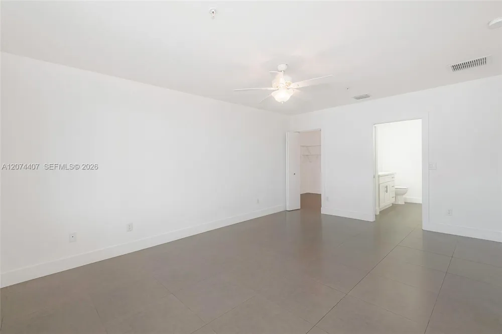 555 E Dania Beach Blvd #9 Dania Beach, FL 33004