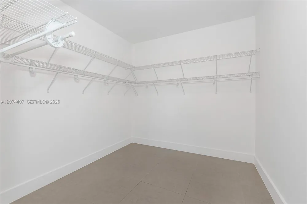 555 E Dania Beach Blvd #9 Dania Beach, FL 33004