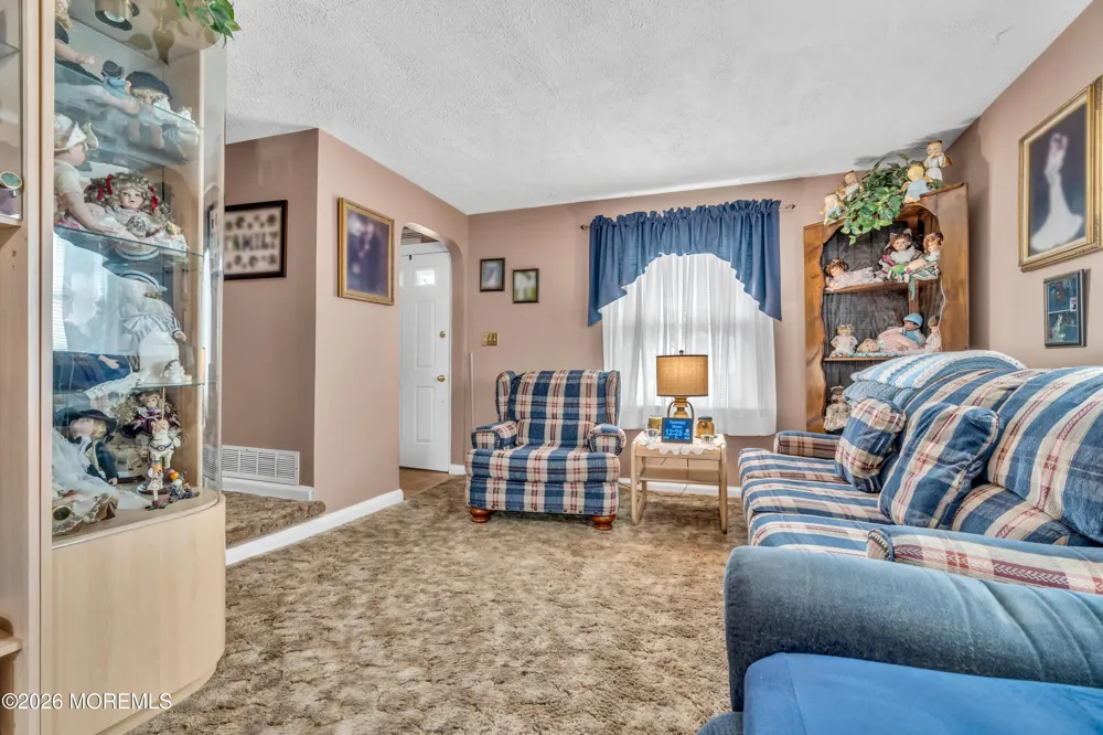 686 Colgate Avenue Perth Amboy, NJ 08862