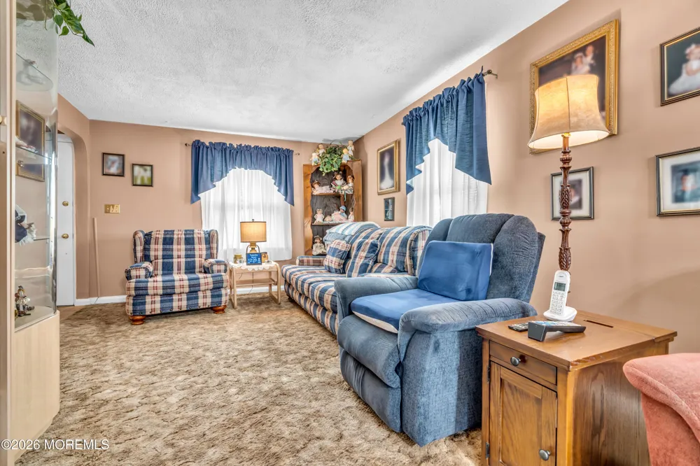 686 Colgate Avenue Perth Amboy, NJ 08862