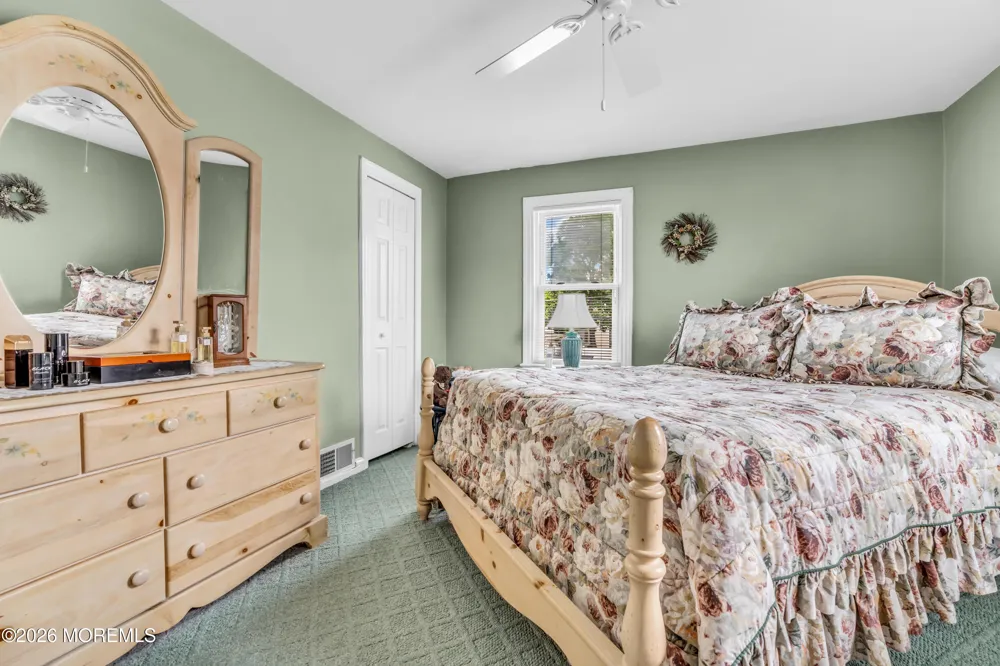 686 Colgate Avenue Perth Amboy, NJ 08862
