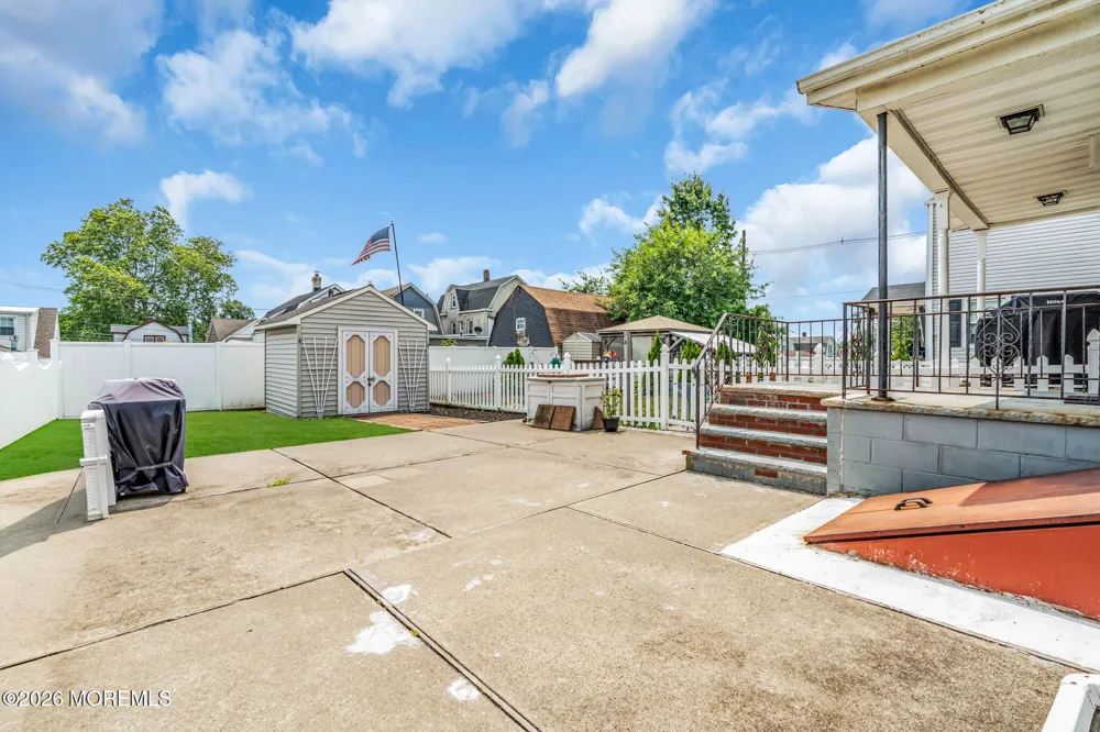 686 Colgate Avenue Perth Amboy, NJ 08862