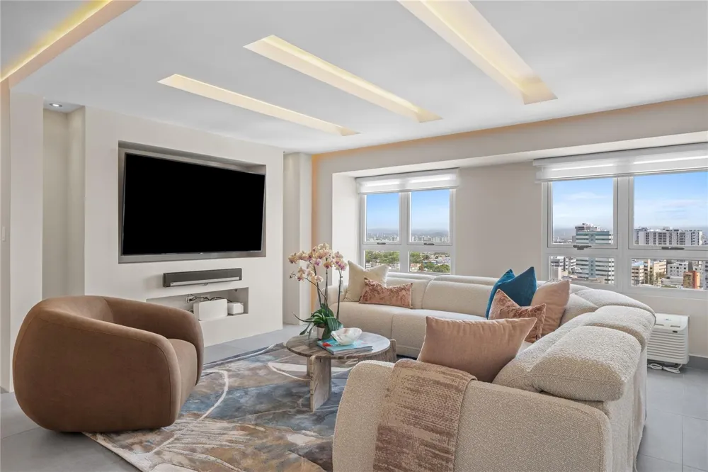 103-105 DE DIEGO AVENUE #1801N San Juan, PR 00911