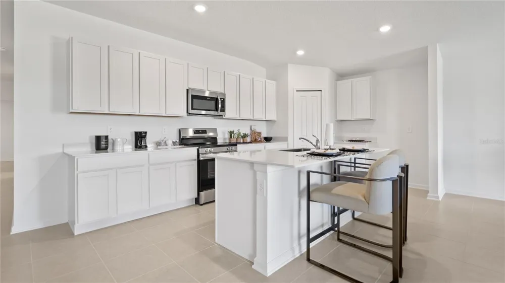 1940 PINE MEADOWS GOLFCOURSE ROAD Eustis, FL 32726