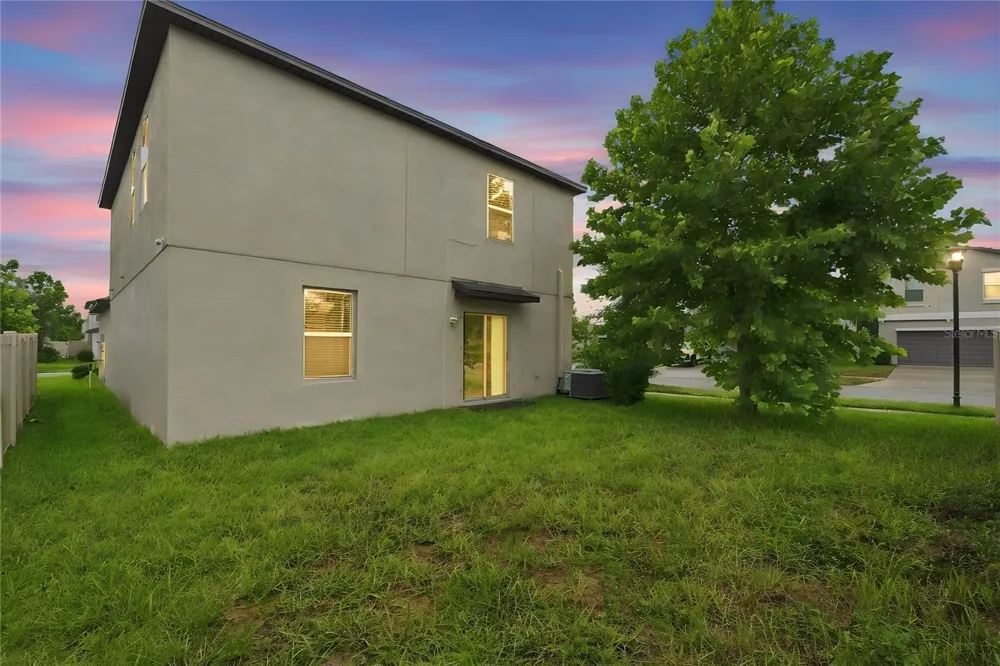 10202 HAPPY HEART AVENUE Riverview, FL 33578