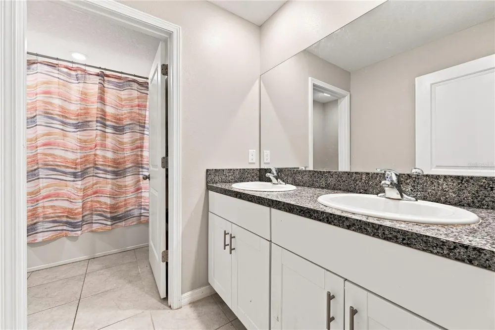 10202 HAPPY HEART AVENUE Riverview, FL 33578