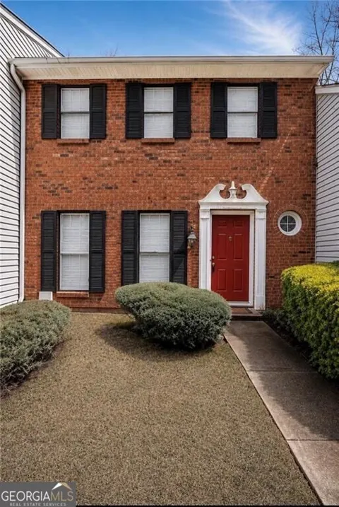 2390 Newport LNDG
