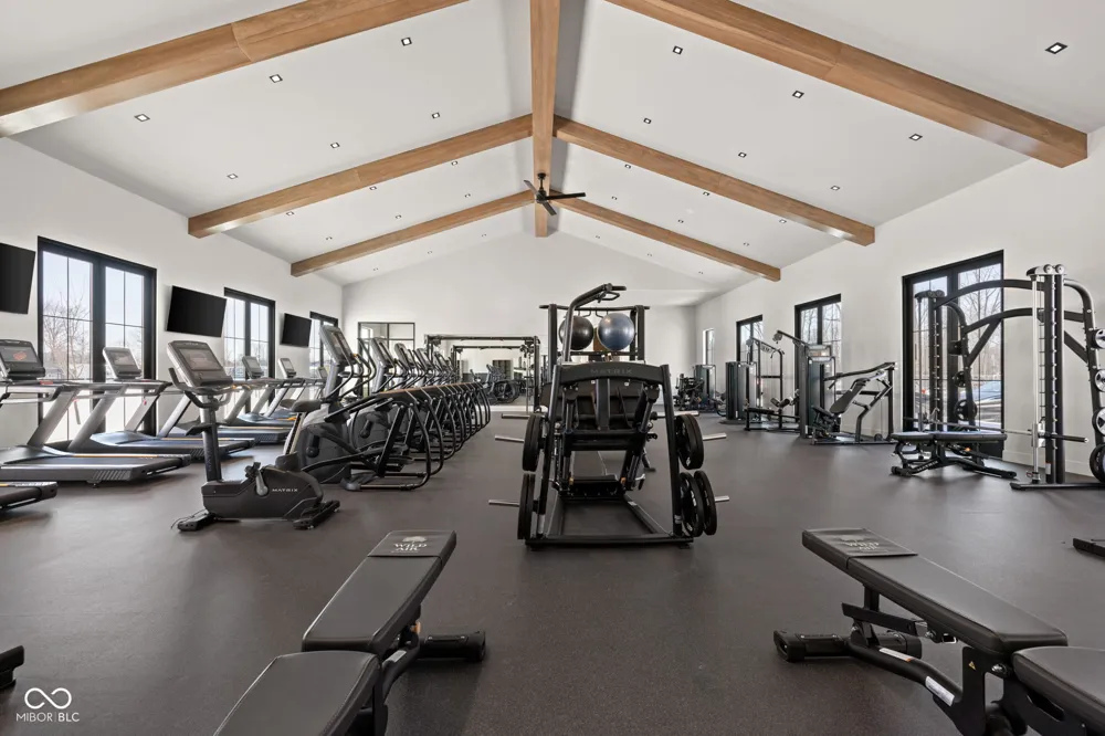 6047 Johnson Road Zionsville, IN 46077