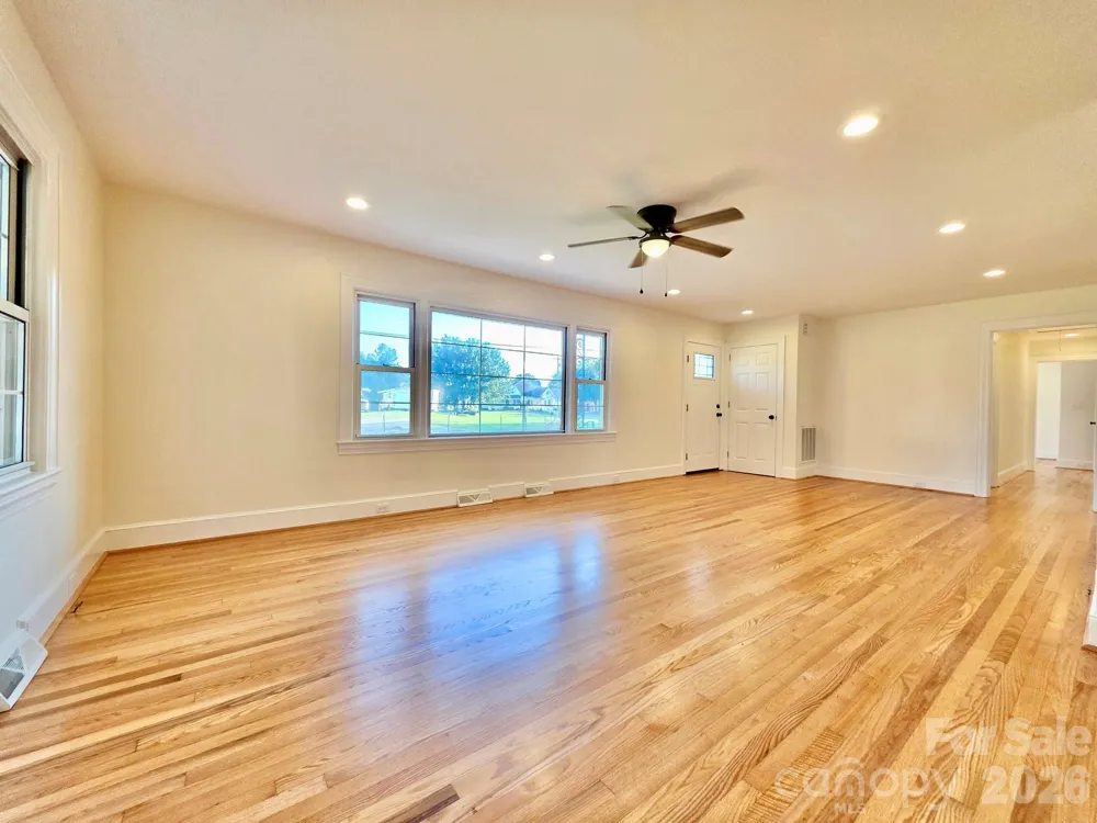 264 3rd Avenue SW Taylorsville, NC 28681