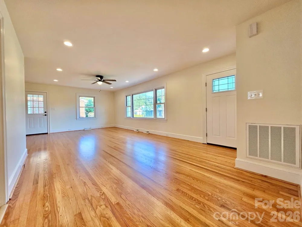 264 3rd Avenue SW Taylorsville, NC 28681
