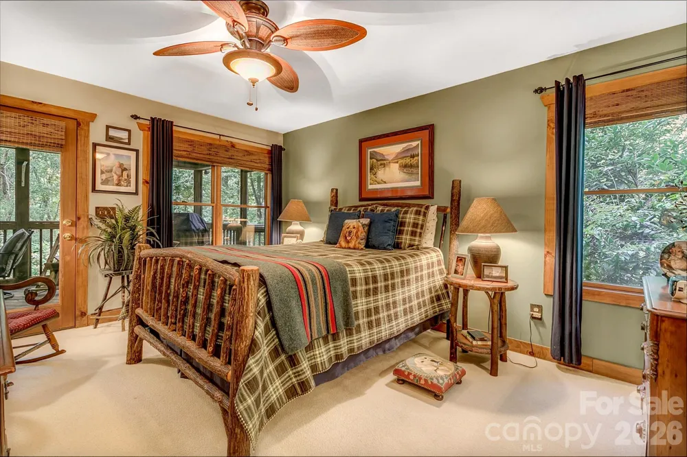 779 Thissa Way Brevard, NC 28712
