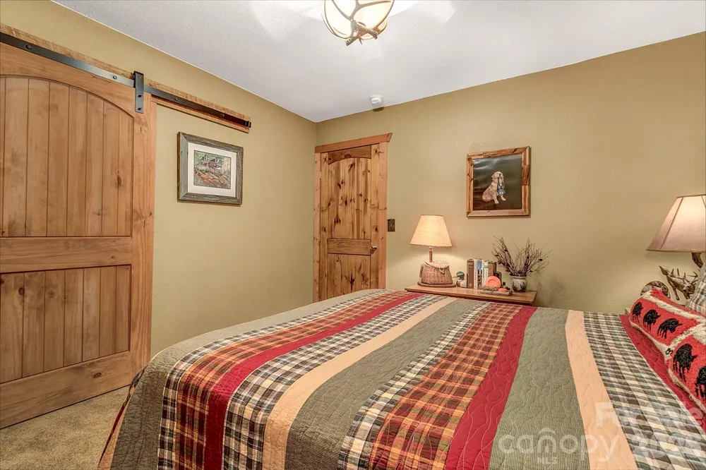 779 Thissa Way Brevard, NC 28712