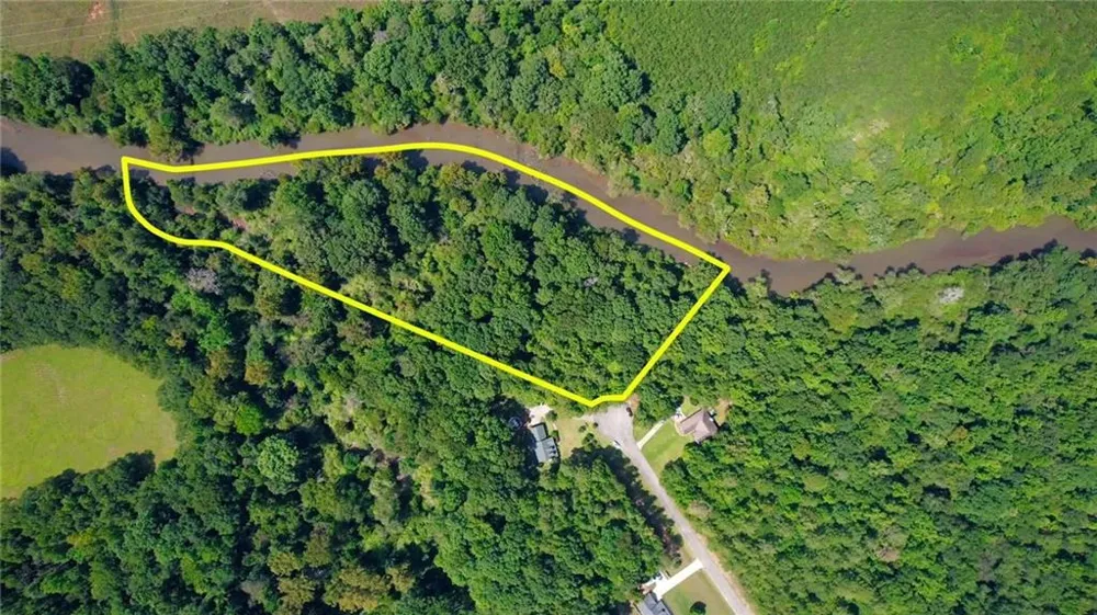 185 River Shoals Court Covington, GA 30016