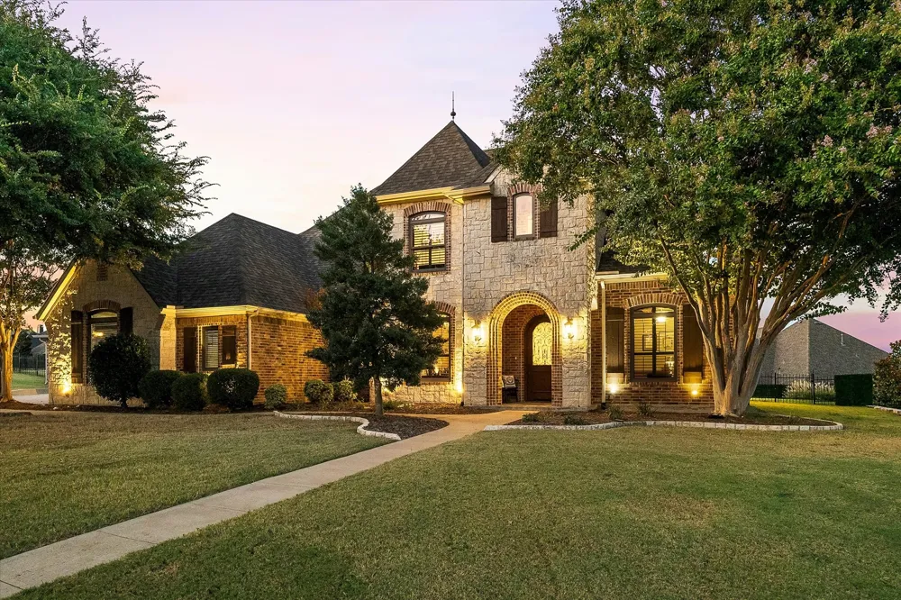 2 Maltese Circle Heath, TX 75032