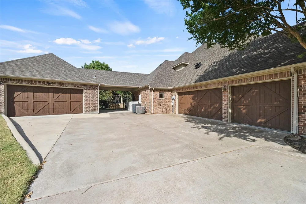 2 Maltese Circle Heath, TX 75032