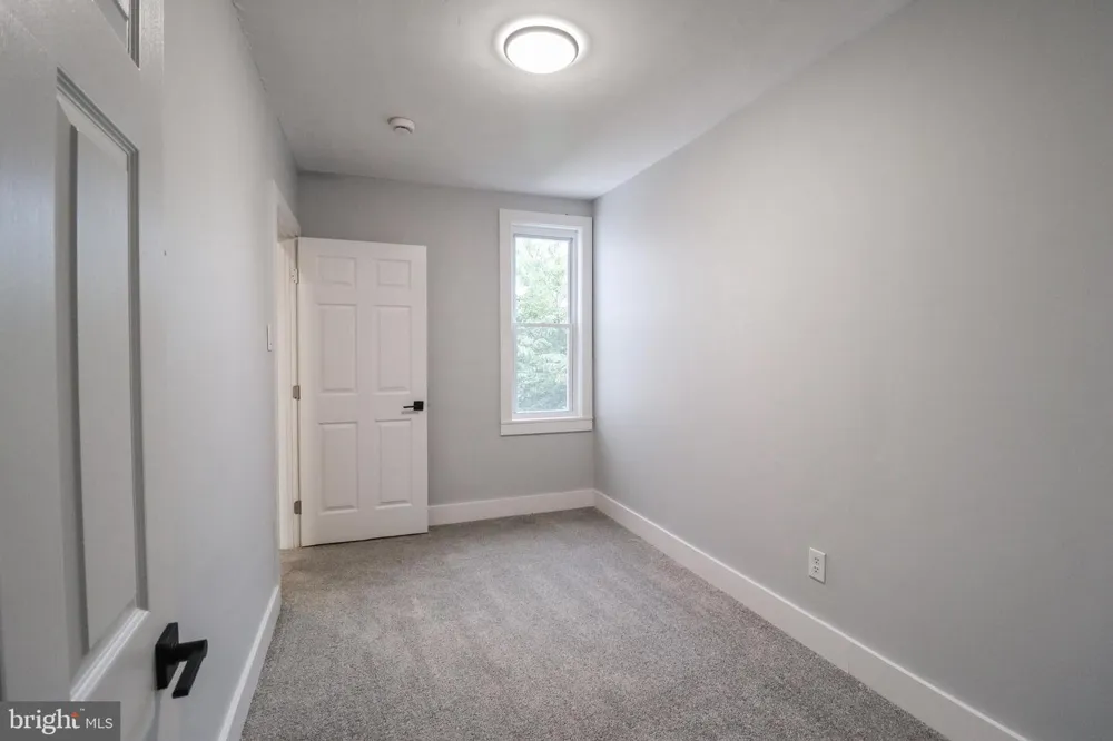 427 MUENCH STREET Harrisburg, PA 17102