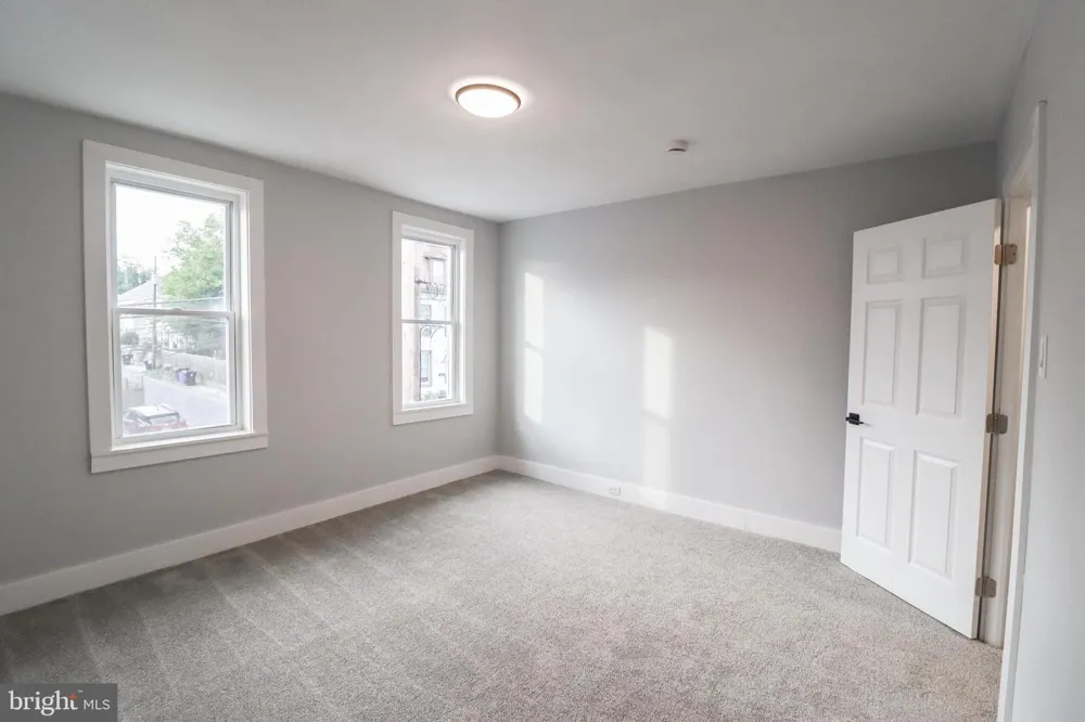 427 MUENCH STREET Harrisburg, PA 17102