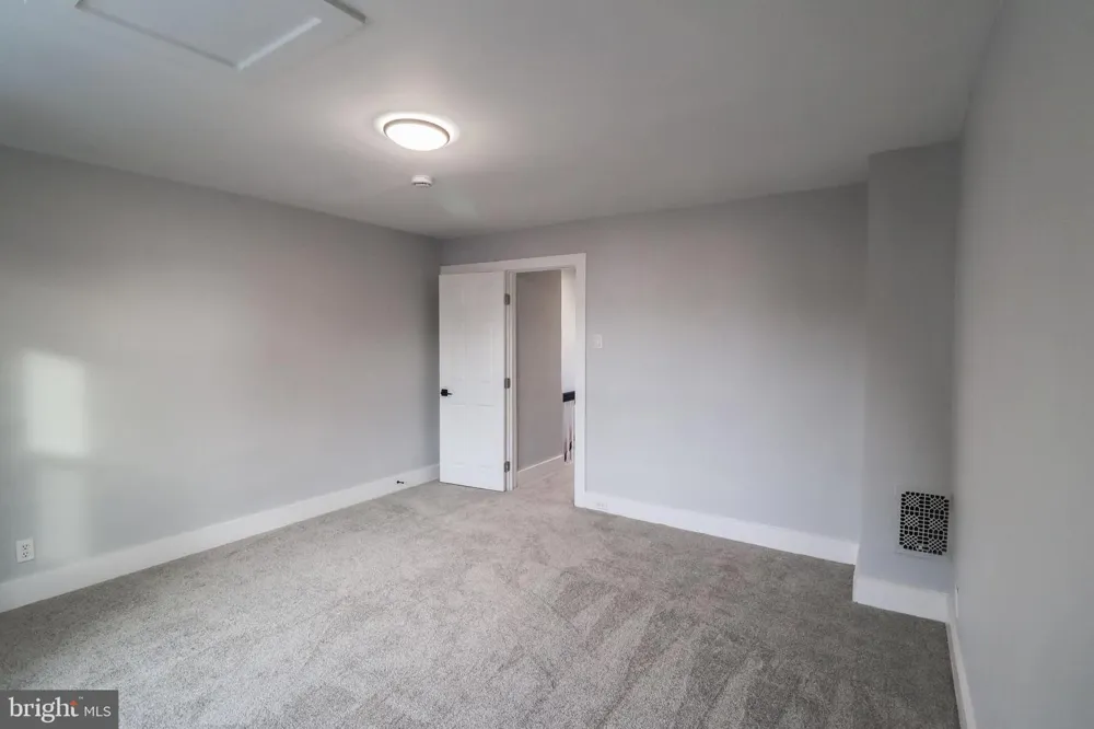 427 MUENCH STREET Harrisburg, PA 17102