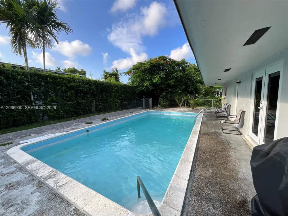 12325 NE 2nd Ct North Miami, FL 33161