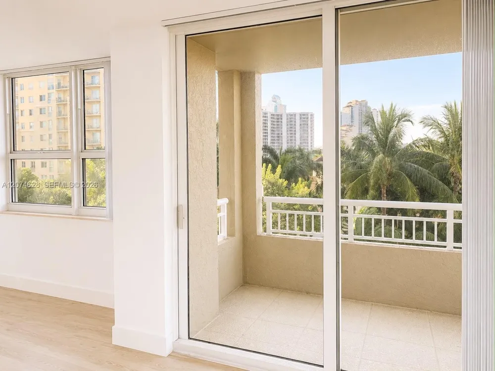 19501 W Country Club Dr #408 Aventura, FL 33180