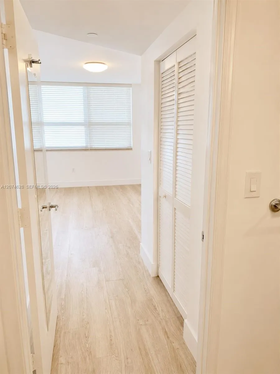 19501 W Country Club Dr #408 Aventura, FL 33180