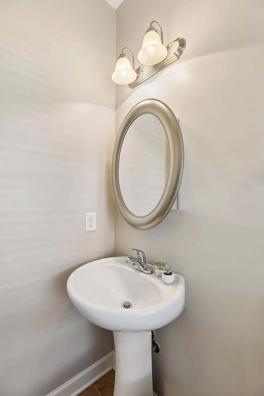 4008 Elsie St Spring Hill, TN 37174