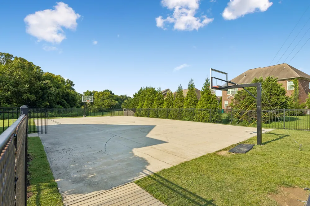 4008 Elsie St Spring Hill, TN 37174