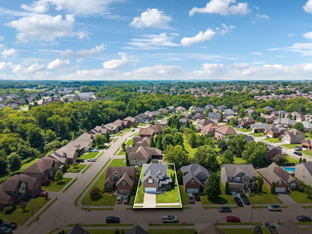 4008 Elsie St Spring Hill, TN 37174