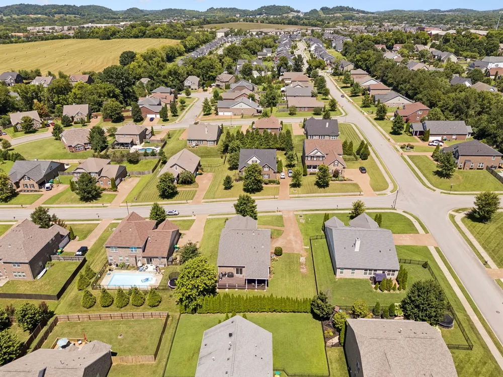 2293 Dewey Dr Spring Hill, TN 37174