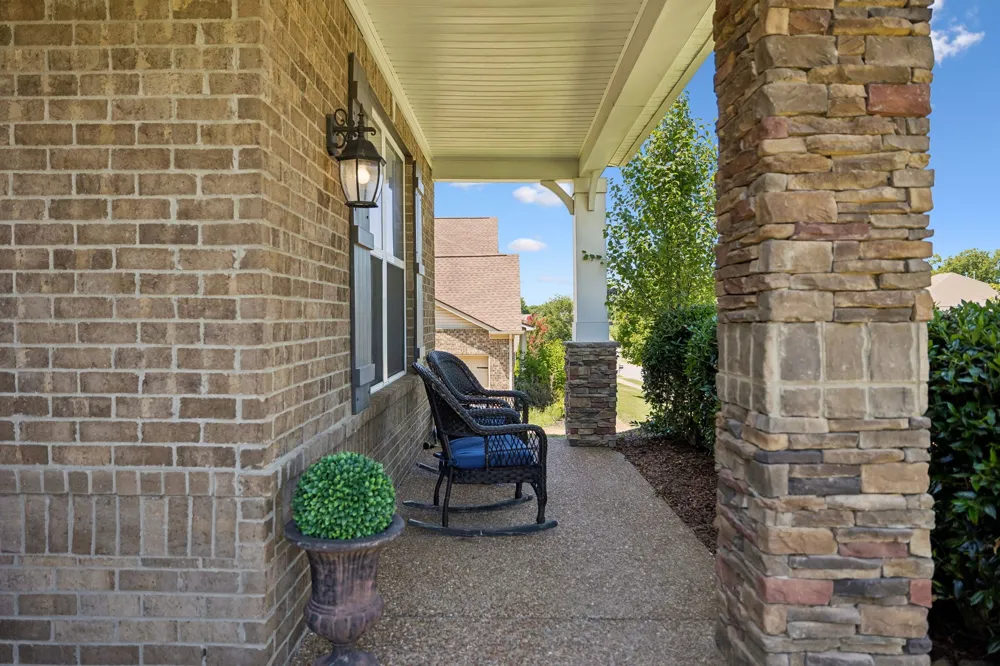 2293 Dewey Dr Spring Hill, TN 37174