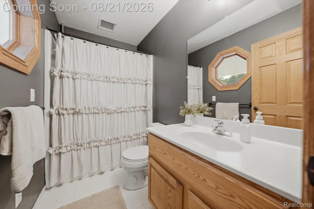 4759 Lasher Road Dryden Township, MI 48428