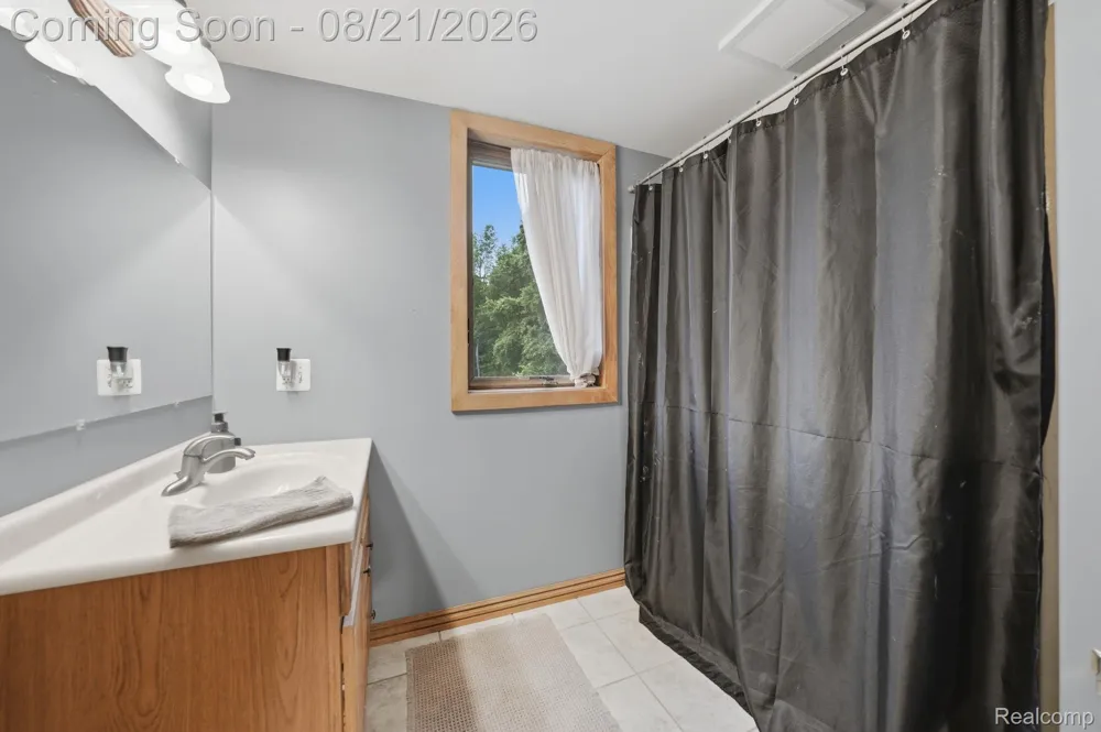 4759 Lasher Road Dryden Township, MI 48428